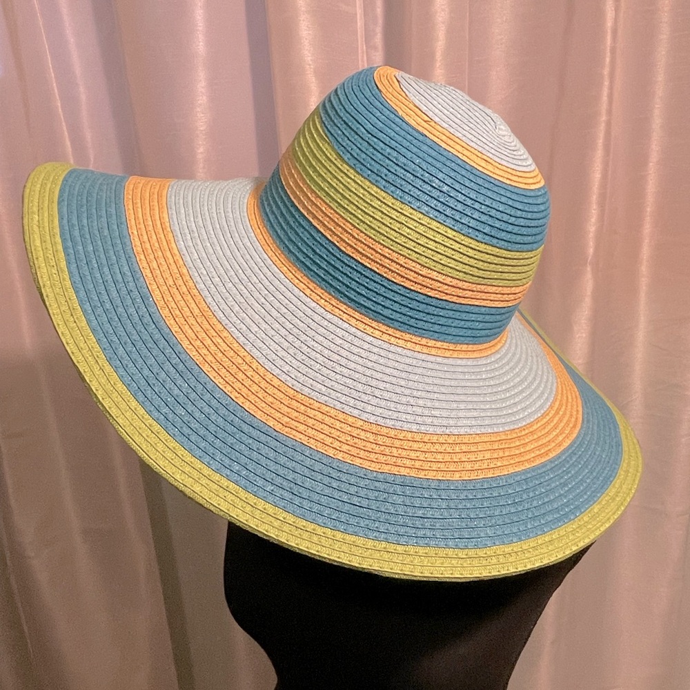 Striped Full Coverage Womens Sun Hat